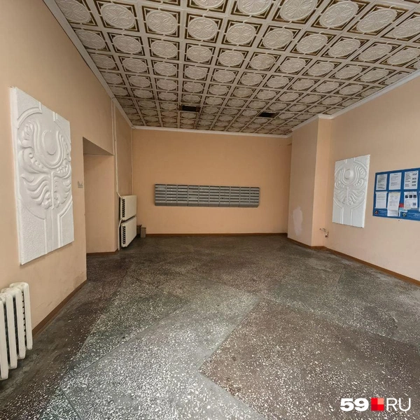 В подъезде не так давно сделали ремонт | Источник: Василина Любимова / 59.RU