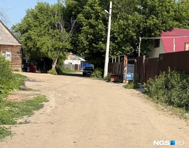 Цыгане селятся близко друг к другу и стараются помогать родным | Источник: Настасья Медведева / NGS.RU