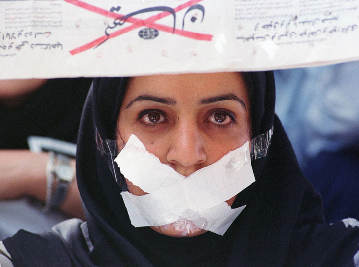 55 лет тюрьмы за протест против хиджаба: как иранские активистки борются за права женщин