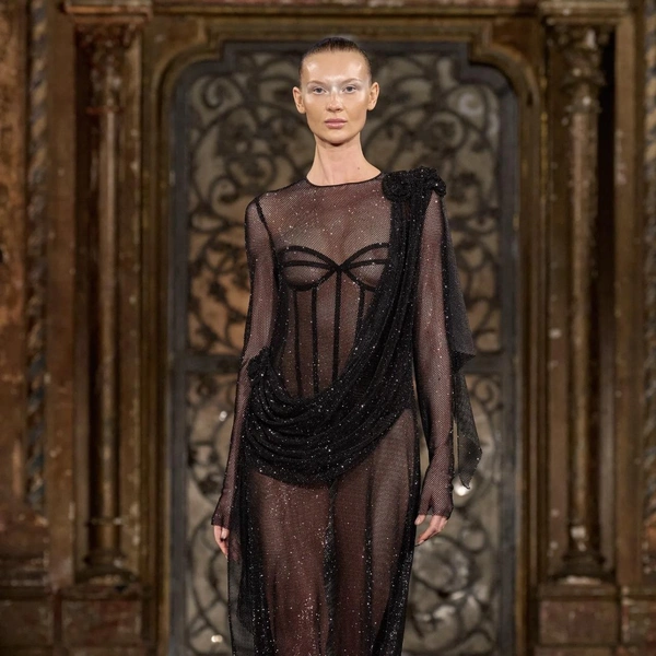 Naeem Khan, коллекция весна 2025 | Источник: Соцсети