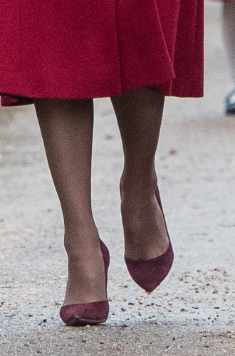 Фото №7 - Почему ноги герцогини Меган вызывают особый интерес