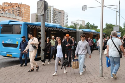 Как 9 мая изменятся маршруты автобусов в центре Москвы