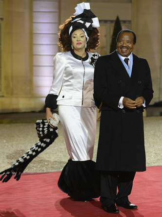 Африканская мадам Помпадур: как выглядит гардероб самой эпатажной Первой леди в истории