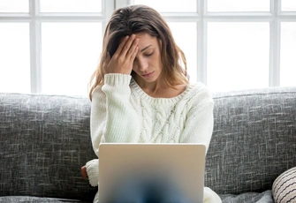 Накрывает тревога после еды: 5 причин такого состояния назвал гастроэнтеролог Садыков