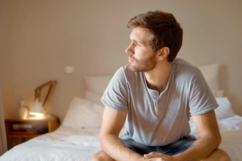 «Почему в отношениях важные решения должен принимать мужчина? Не хочу быть „опорой“! Я обречен на одиночество?»