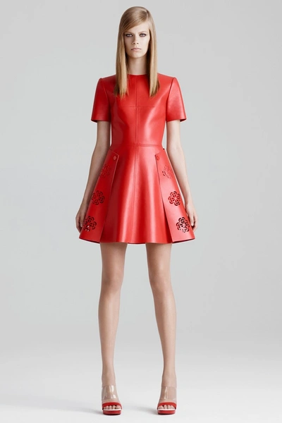 Alexander McQueen | Источник: Alexander McQueen