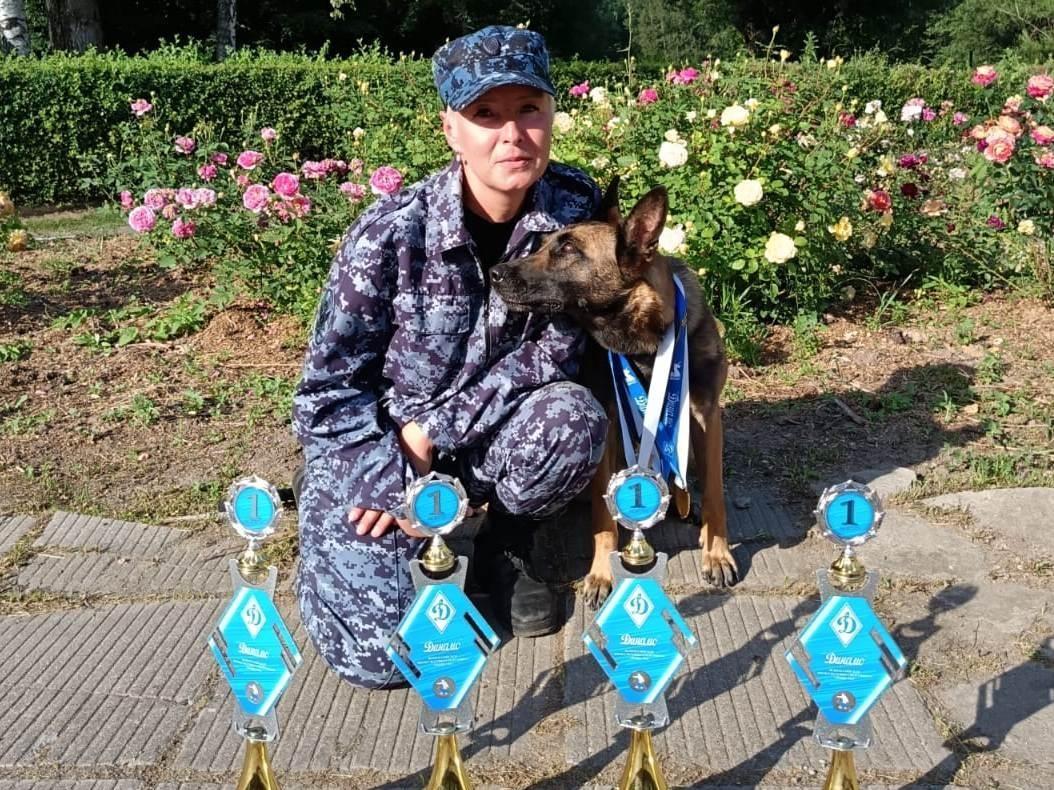 «Было тяжело»: кинолог УФСИН и овчарка Орни из Зауралья победили в престижных соревнованиях