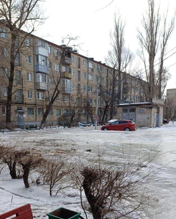 В «Концессиях» пообещали убрать наледь. Как закончат работы на водоводе | Источник: читатели V1.RU