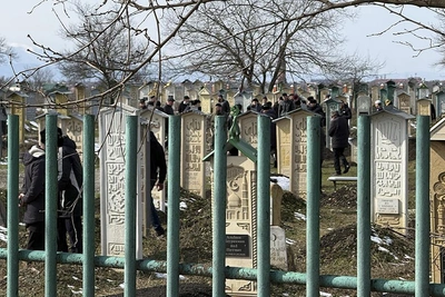 В Чечне похоронили бывшего сенатора Умара Джабраилова