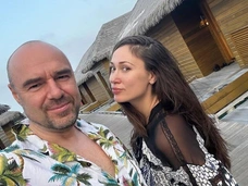 «Рому не Лена избила, он вещи тащил из дома и уронил»: Гордон разоблачает Товстика, которого жена столкнула с лестницы