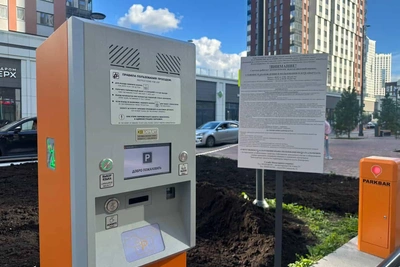 Жильцам ЖК в Екатеринбурге придется платить за парковку во дворе