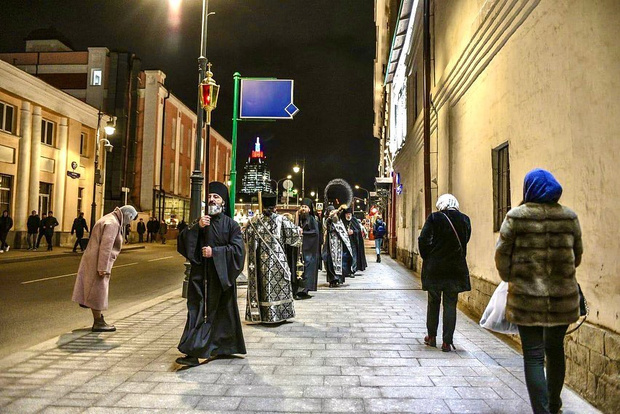 Фото №1 - В Москве начнут проводить ежедневные крестные ходы против коронавируса