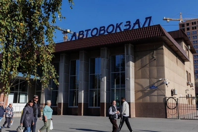 Тюменка не может уехать в деревню из-за отмены автобуса