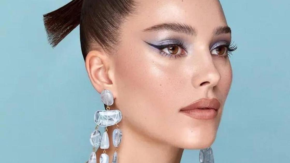 Baby blue: самый эффектный макияж лета, который не прощает ошибок