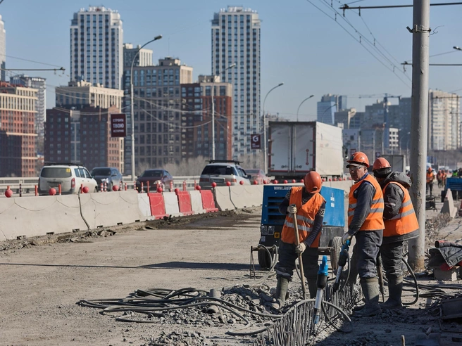 Основные работы на Димитровском мосту завершатся в этом году | Источник: Александр Ощепков / NGS.RU