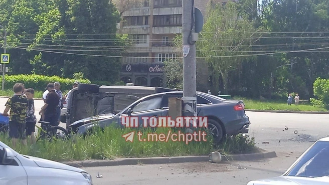 На месте ЧП столпились люди | Источник: «ЧП Тольятти» / t.me