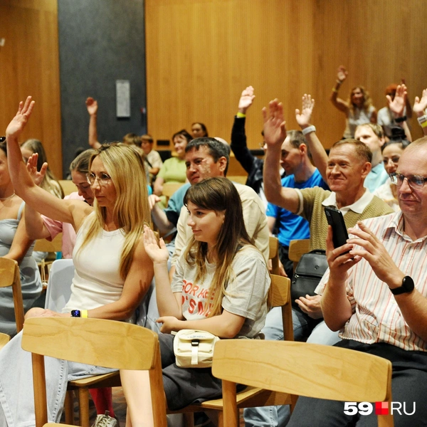 На встречу пришли фанаты, почти все занимаются бегом  | Источник: Ирина Молокотина / 59.RU