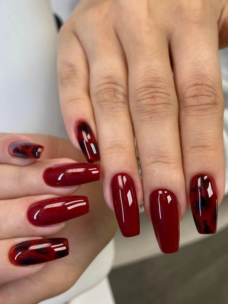 Источник: @nail.art.by.naz