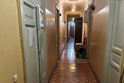 Предприниматель требует через суд комнату в коммуналке