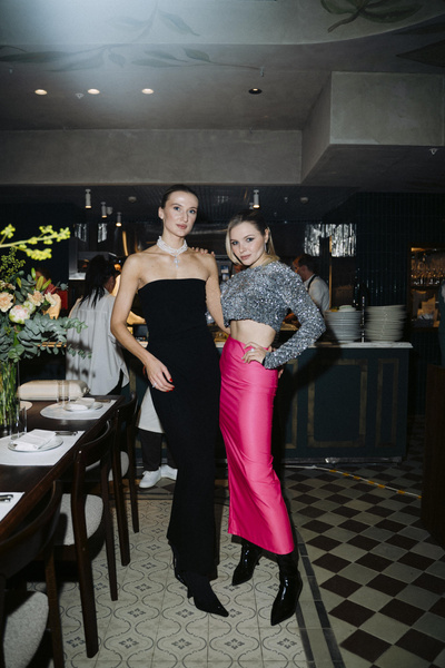 Зеленый леопард Тани Геворкян и розовая кофточка Киркорова: звезды на открытии ресторана удивили образами
