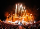 Трагедия Tomorrowland 2025: за два дня до начала самого масштабного музыкального фестиваля на планете сгорела основная сцена