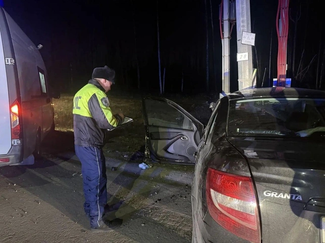 Автоинспекторам предстоит выяснить, почему автомобилист вдруг свернул с пути | Источник: УГИБДД по Свердловской области