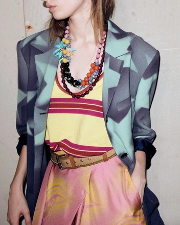 Dries Van Noten SS27 | Источник: driesvannoten / Instagram (экстремистская организация, деятельность запрещена на территории РФ)