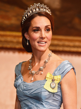 Полный комплект: самые роскошные парюры британской королевской семьи