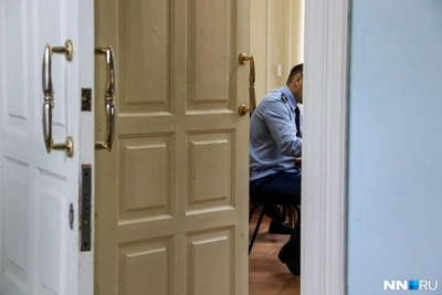 За гибель ребенка от стены чиновница получила условный срок