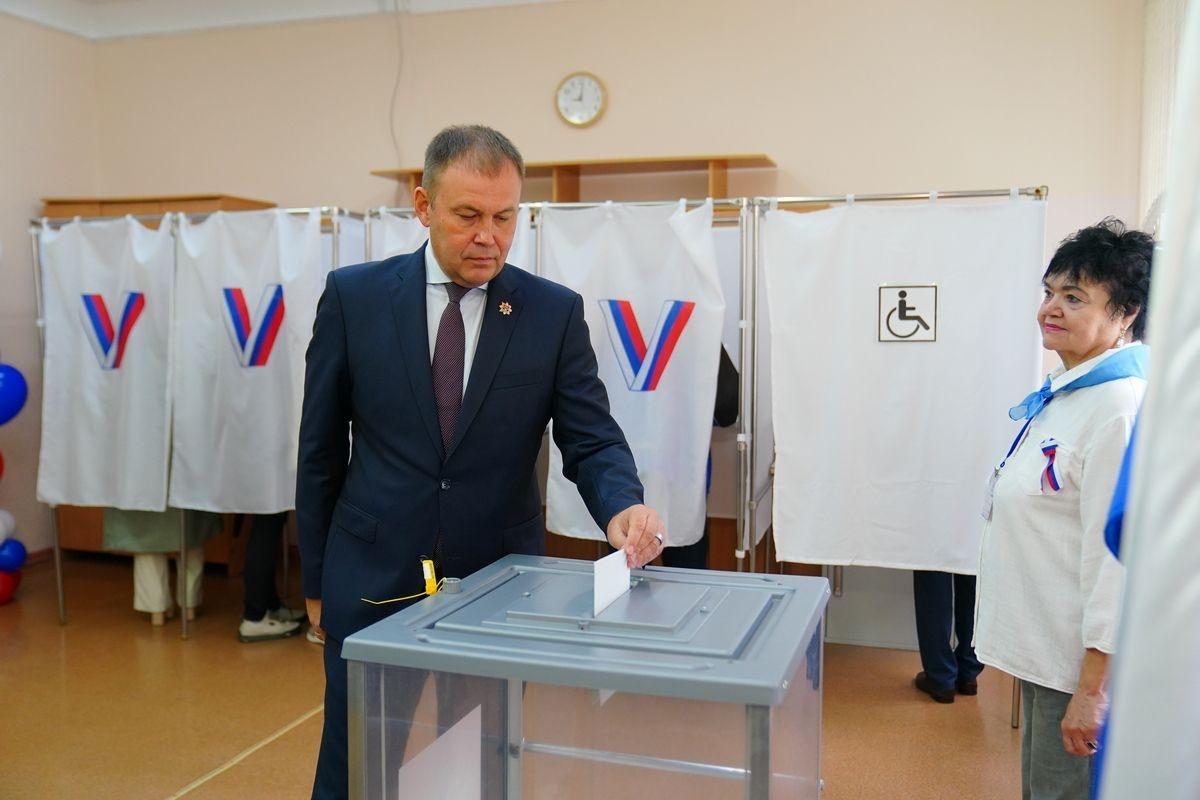 Губернатор Кузбасса отказался от депутатского кресла в Госдуме РФ — кому достанется мандат