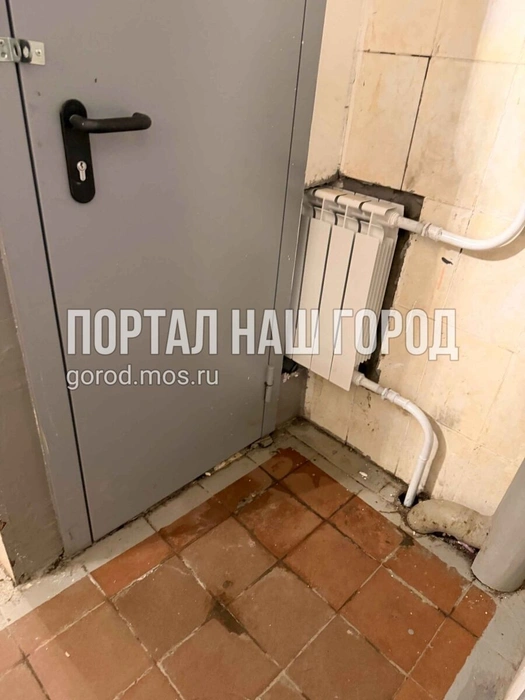 Еще одна батарея не справилась с горячей водой | Источник: gorod.mos.ru