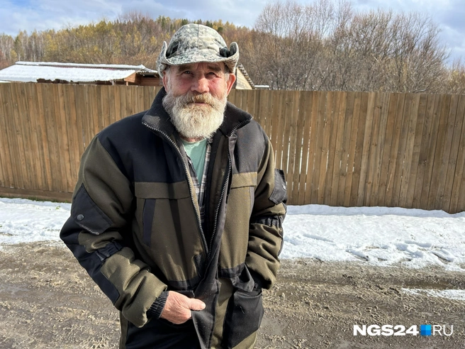 Виктор — вместе с парапланеристами облетал избы | Источник: Алексей Тайганавт / NGS24.RU