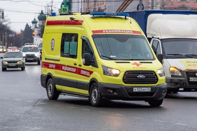 Рабочие пострадали в школе на западе Москвы из-за обрушения стены