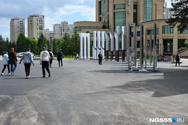 Вход стал выглядеть более современно | Источник: Артемий Скиба / NGS55.RU