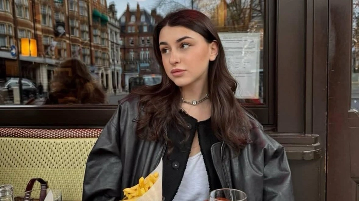 Что известно о дочери Михаила Турецкого, которая из-за мошенников лишилась целого состояния | Источник: соцсети