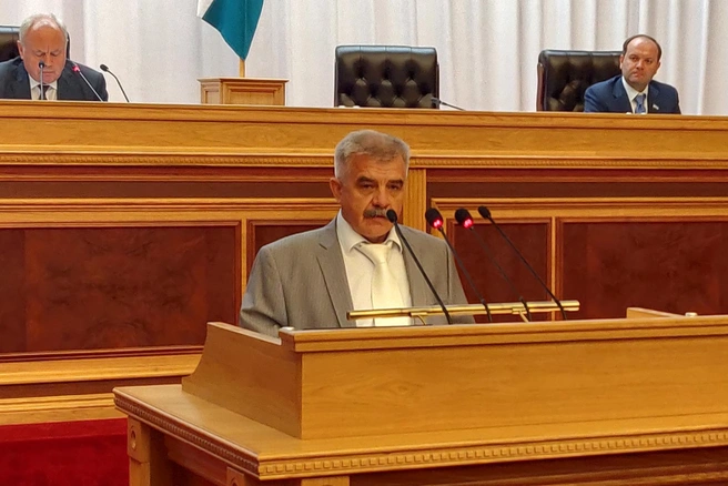 Среди преимуществ Закомалдина председатель Курултая выделил личное знакомство с депутатами | Источник: Курултай Башкирии