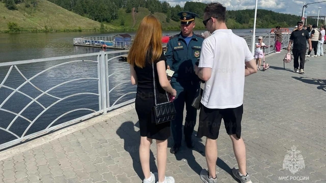 Сотрудники МЧС проводят рейды возле водоемов | Источник: ГУ МЧС по Свердловской области