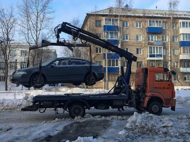 9 февраля несколько машин пришлось эвакуировать с проспекта Ломоносова | Источник: администрация Архангельска