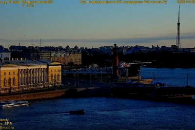 В Петербурге солнечное утро, но синоптики обещают снег