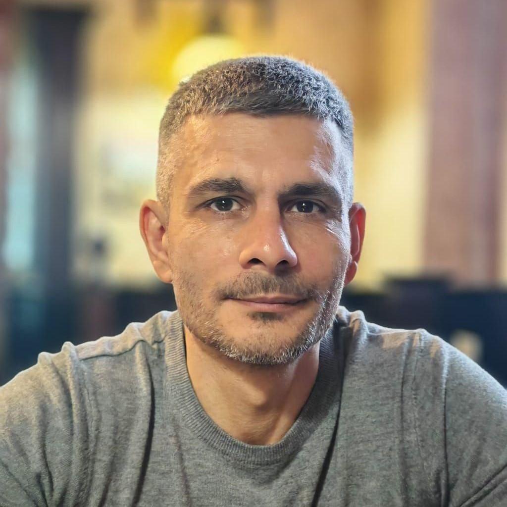 <p>Михаил Абасов</p>