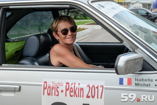 В гонке участвуют смешанные экипажи и даже семейные пары