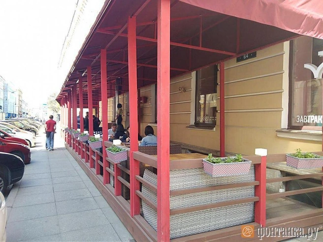 Власти Петербурга хотят разрешить круглогодичные веранды ресторанов по примеру Москвы | Источник: ККИ