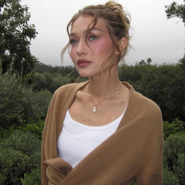 Источник: @gigihadid