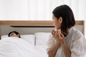 «Пропало либидо, хотя парня люблю. А ведь раньше он от меня отбиться не мог»