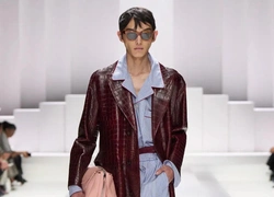 Модель из Казахстана Али Данияров теперь участвует в шоу Dolce&Gabbana