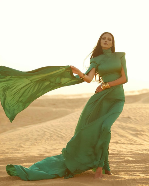 Королева пустыни: Аветисян после липосакции смогла позволить себе кадры в стиле Самойловой