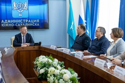 Надсадин обсудил с федерацией лыжных гонок развитие спорта