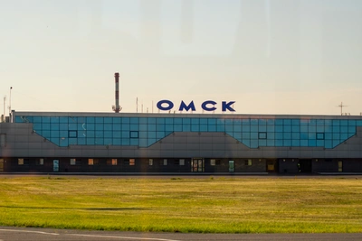 Омский аэропорт получил предостережение за превышение сероводорода