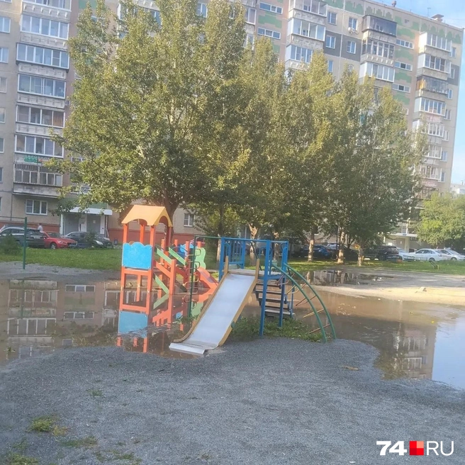 Ещё немного&nbsp;— и это будет аквапарк | Источник: читатель 74.RU