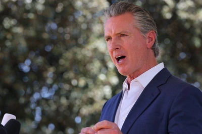 Ньюсом назвал Трампа 'ослом' за любовь к сносу зданий